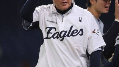 대만 특급 무너졌는데, 한화 어떻게 2-7→18-7 대역전 드라마 가능했나…김경문 대만족 선수들 끝까지 포기하지 않았다
