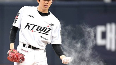 더그아웃에서 나가! 트레이드 복덩이에게 무슨 일이…사령탑의 이유 있는 호통, 꼭 반등해야 한다