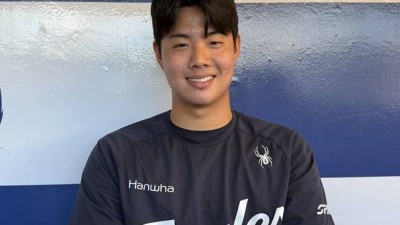 볼넷 주느니 차라리 홈런을 다짐했지만→진짜 백투백 맞을 줄은… 쑥스러운 웃음, 'KBO 새 역사' 투수 연이은 호투 비결은 [창원 인터뷰]