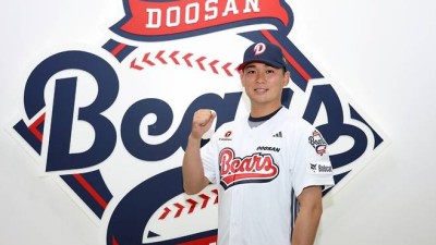[오피셜] '두산도 초강수 던졌다' 전격 영입 발표, 새 아시아쿼터로 'NPB 2군 이스턴리그 전체 1위' 日 타카다 영입