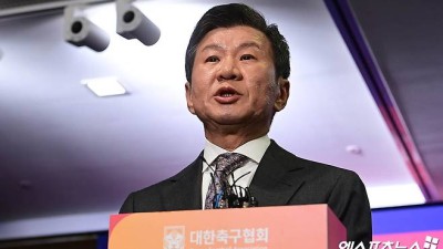 [오피셜] '득표율 85.6%' 강조하던 정몽규 대한축구협회장, 왜 전격 퇴진했나?…법원 판결 36일 만에 2026 월드컵 직후 물러나겠다 발표