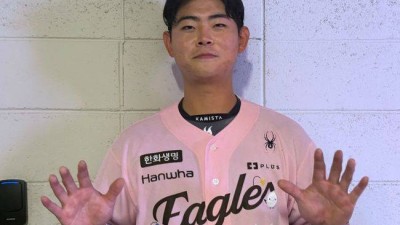 한화 안방 10년 만에 괴물 떴다…40G 만에 데뷔 첫 홈런→10홈런 완성 아홉수? 내가 언제부터 이렇게 쳤다고 [오!쎈 대전]