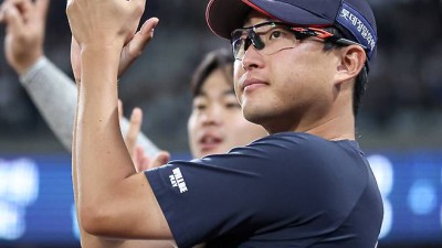 S 하나 던지면, B 하나 박세웅 향한 사령탑 아쉬움→'6이닝 단 1볼넷' 과감한 승부 빛났다…2G 연속 QS, ERA 4.98→4.71→4.20 [창원 현장]