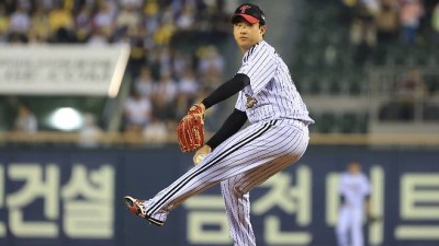 연봉 4000만원 무명투수가 김도영 병살타 잡았다…LG 불펜 구세주 등극 나다운 공 던지자는 생각으로 올라간다