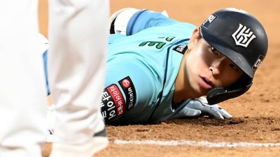 19세 꼬마 유격수 울컥 → 어머니·할머니까지 눈물바다! 문책한 거 아냐 억울한 이강철 감독, 두팔 벌려 해명 [고척포커스]