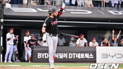 '홈런-홈런-홈런-홈런' 메가트윈스포 폭발하다...'4홈런→4연승' LG, 1위 지켰다. 오스틴 통산 100홈런, 임찬규 6이닝 무실점 [수원 리뷰]