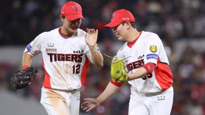 성영탁이 막아서 끝내기 찬스가 왔다! → 9회를 지운 영웅의 소감 치고 올라갈 느낌이 받은 경기다 [광주 현장]